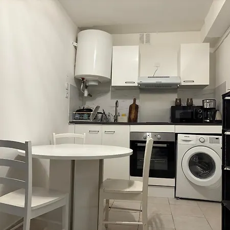 Apartment Superbe Meuble Refait A Neuf *